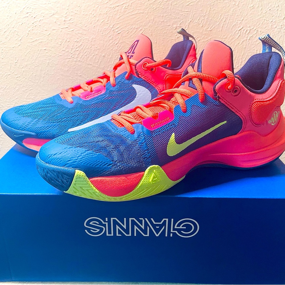 Nike Giannis Immortality Force Field